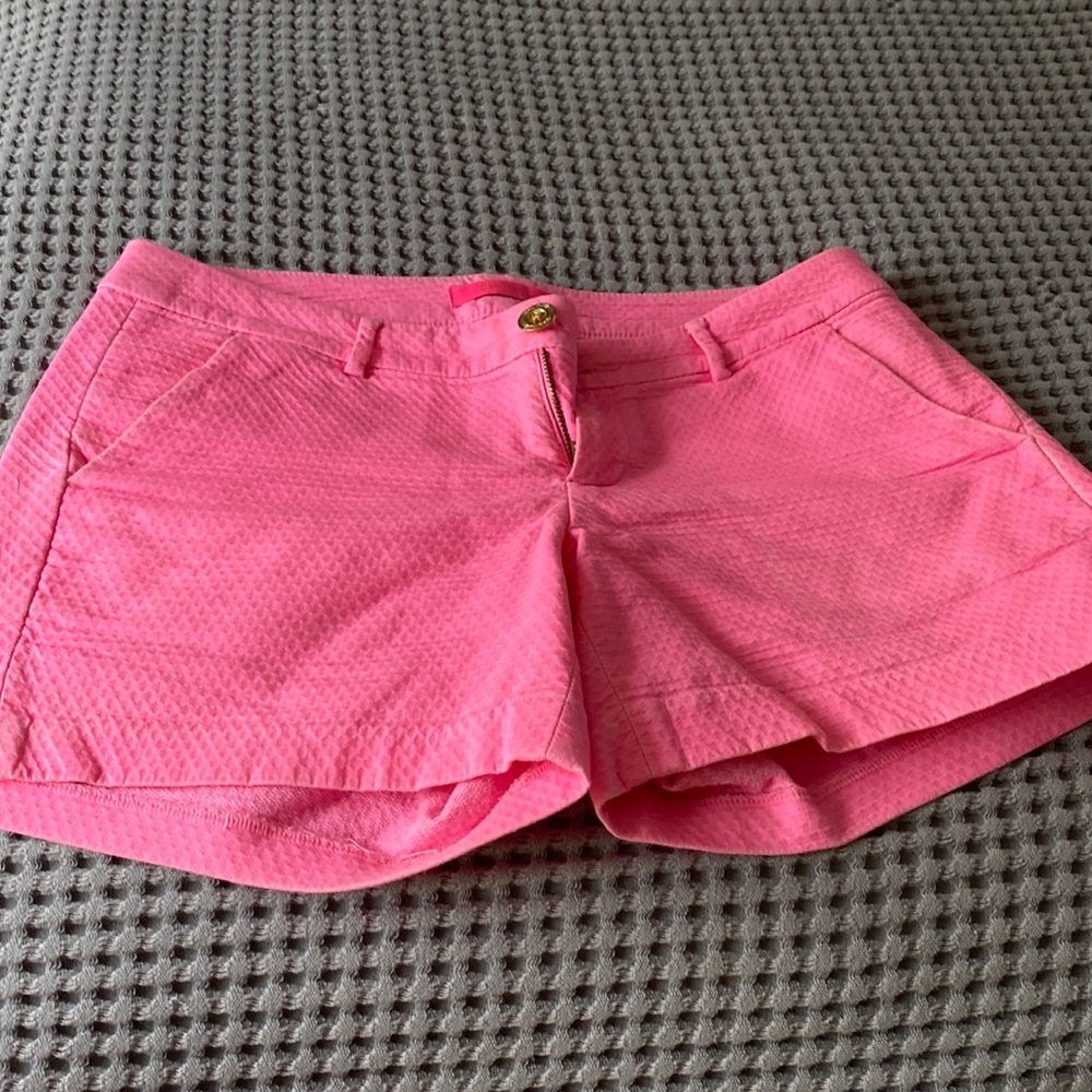 Lilly Pulitzer size 2 hot pink shorts